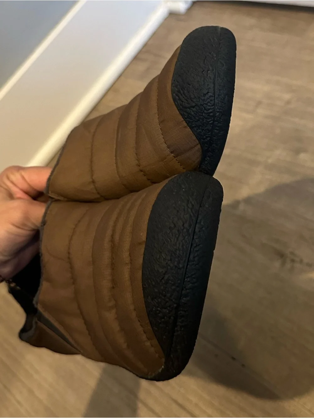 KEEN Men’s Howser ll Slip-On Quilted Slipper Shoes
